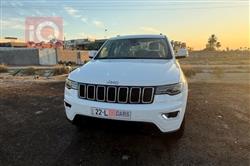 جیپ گراند شیرۆکی